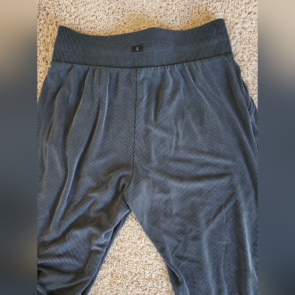 Victoria Secret Grey RibbedJogger Pants Sz M - Picture 7 of 8